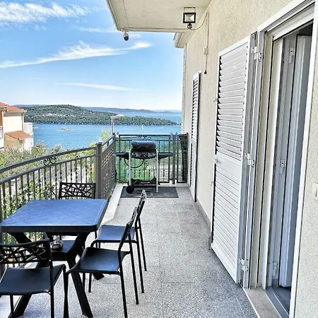 Apartment Panorama Seget Trogir